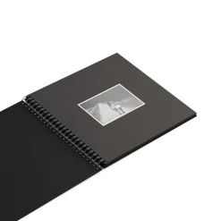 Fotoalbum med spiralbindning, 22×22 cm, svart, 25 svarta ark, 225 g/m²