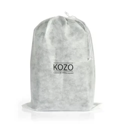 Kozo ryggsäck, tillverkad av återvunna PET-flaskor, olive. Mått: 35×49×15 cm
