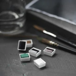 Winsor & Newton Cotman Travel Tin, 12 halvkoppar + metalletui med 12 tomma platser